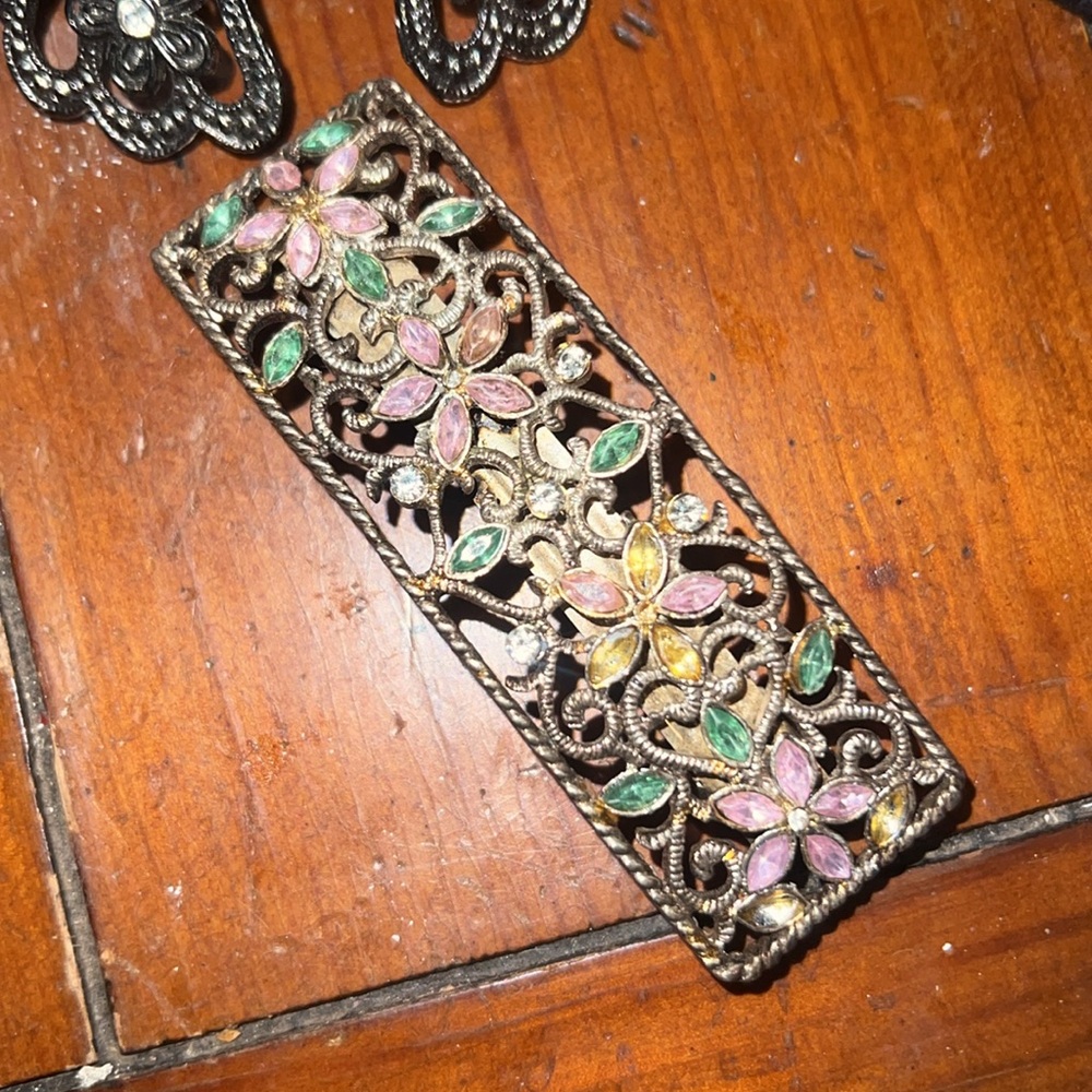 Hair clips - Picture 2 of 9